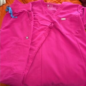Figs Vivid Pink Scrub Ensemble